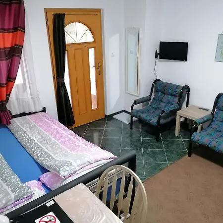 Smolej Apartment *